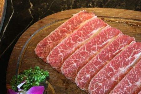 1000斤的牛能出多少牛排