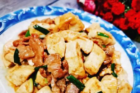 咸蛋黄酱炒豆腐的做法