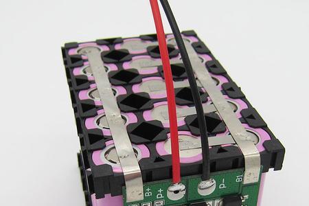 博邦48v30h锂电池充满电要多少时间
