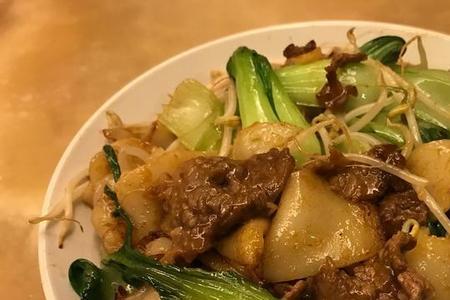 潮州山哥牛肉炒河粉的做法