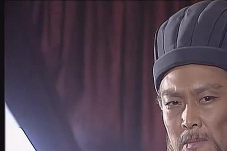 86版三国演义诸葛亮配音是谁