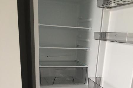 三门冰箱怎么装抽屉
