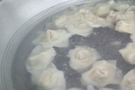 馄饨什么时候下锅