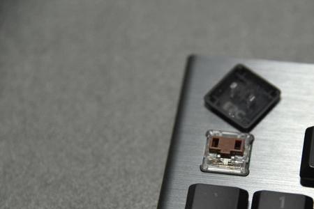 罗技g412tkl是什么轴