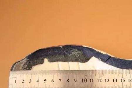 新百伦后跟开裂