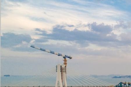 130公里跨海大桥建造时间