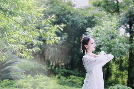 淡若清风过浅若梨花落出处