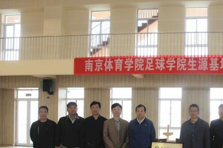 江阴学院人多吗