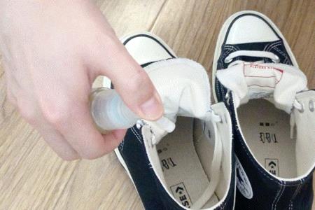 为什么别人穿一天的鞋脚都不臭