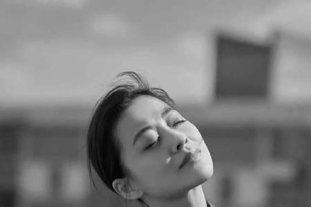 剪爱国荣小婉是什么电视剧