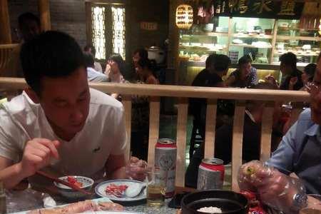 自己生日要请同事吃饭嘛