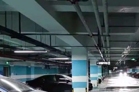 地下车库圈起来做仓库算违建吗