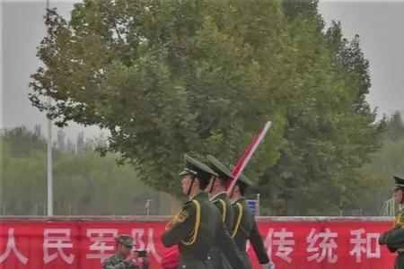 塔里木大学有校服吗