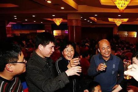外地朋友来酒桌开场白