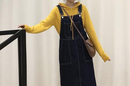 拉女生背带啥意思
