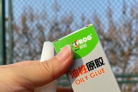 油性胶可以粘手机屏幕吗
