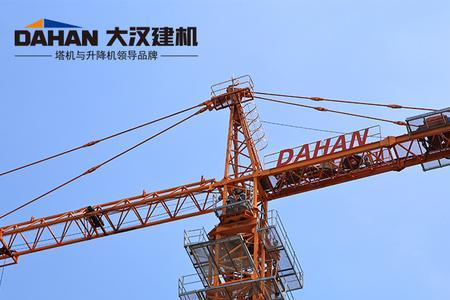 塔吊自由端应该不超过多少米