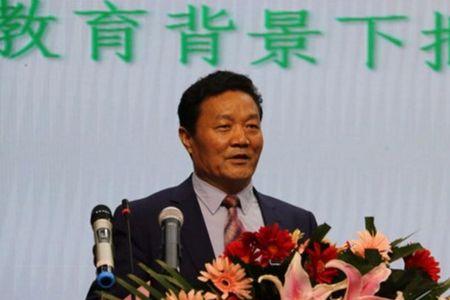 学校校章是干什么的