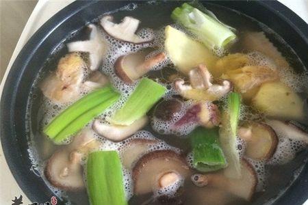 清炖老鸡正宗做法