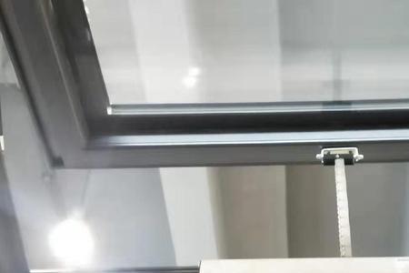 平开窗手动开窗器安装方法