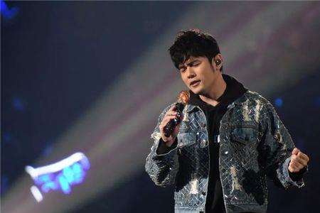 周杰伦挑染白毛是哪场演唱会