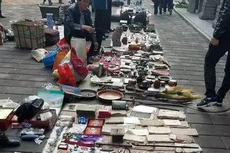 番禺古玩市场在那里