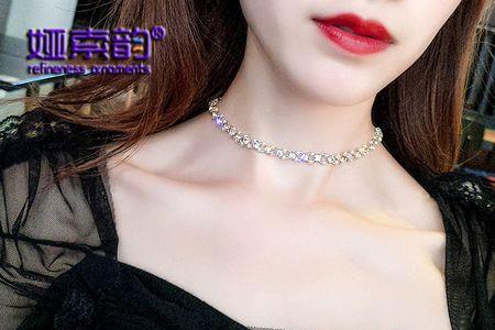 脖子敏感的女生的性格