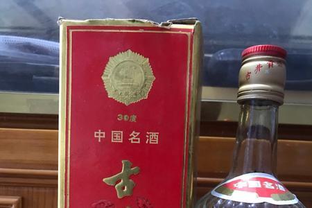 古井贡酒30年窖龄与v6比怎么样