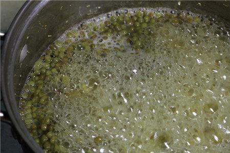 304不锈钢锅能煮绿豆吗