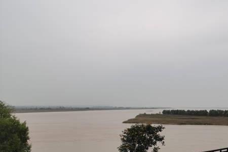 黄河沿河两岸标志性建筑物