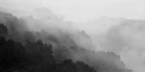 轻舟已过万重山是什么意思