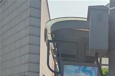 公交车来了什么意思