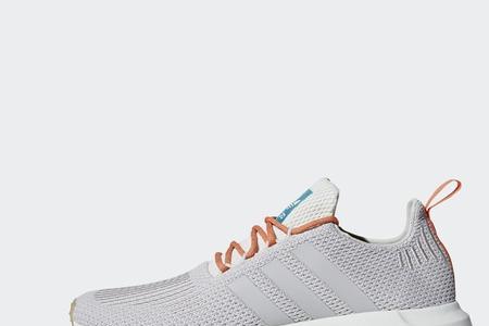 阿迪达斯swiftrun怎么样