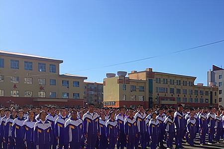 乌市友好三中升学率