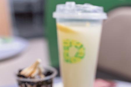 德克士绿翡翠脆青柠饮热量