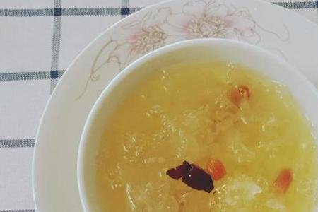 银耳泡开后煮几分钟