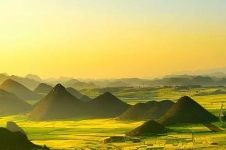 人以地名地以人显的意思