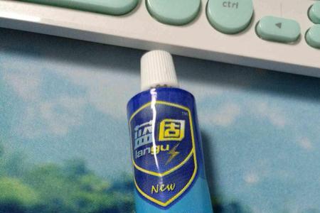 免钉胶胶对墙布有损坏吗