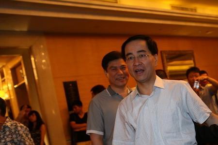 铁血茶城里有潘长江吗