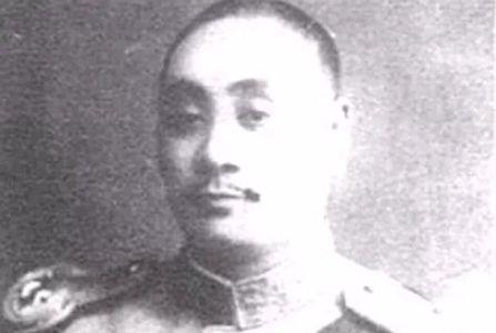 刘湘死之后由谁统领川军