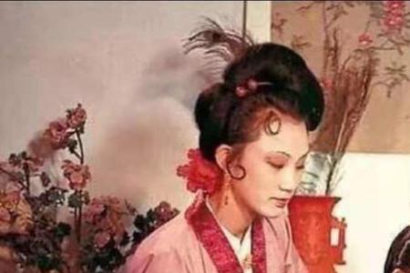 红楼梦四十回后贾琏娶了谁