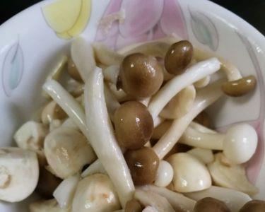 草菇和口蘑是一回事吗