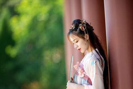 绮素什么意思