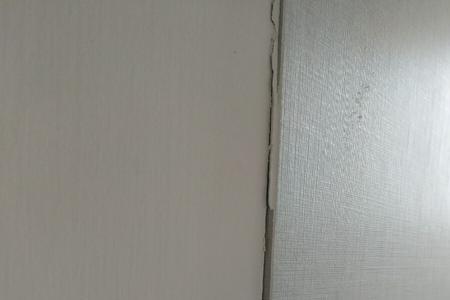 高光烤漆门板裂缝修补方法