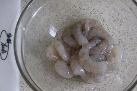 虾用盐水泡后会怎样