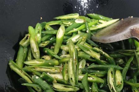 厨师一小时能炒多少菜