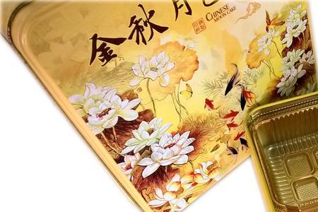 月饼可以连铁盒一起放入冰箱吗