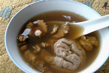 核桃仁配什么煲汤最好