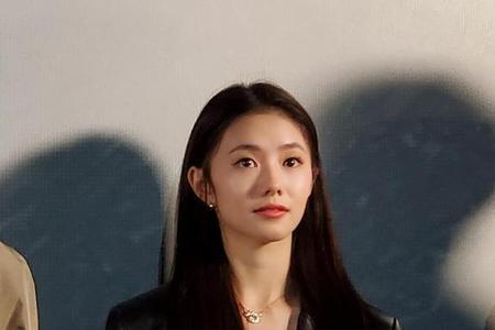 张艺谋为什么那么捧刘浩特