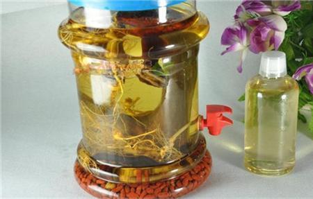 鹿茸泡白酒颜色对照表